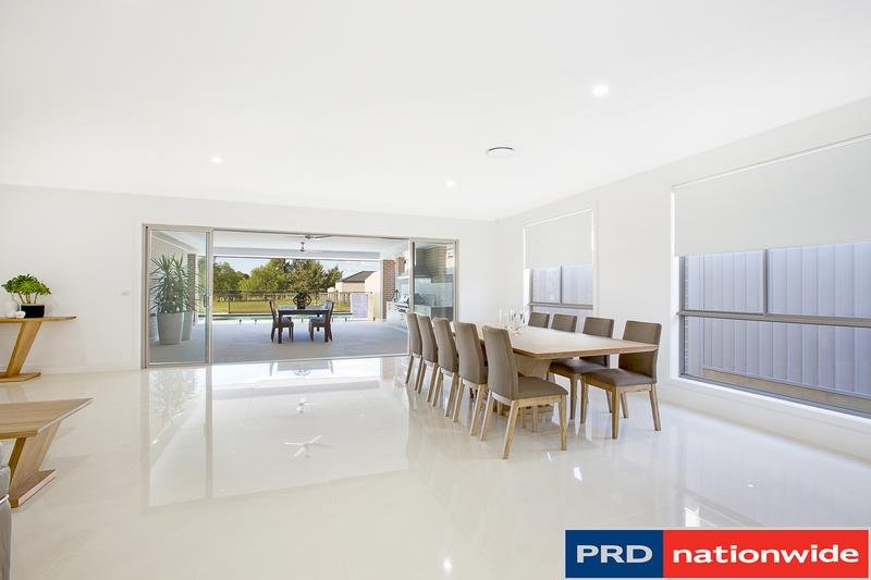 18 Hawkesbury Street PITT TOWN 12