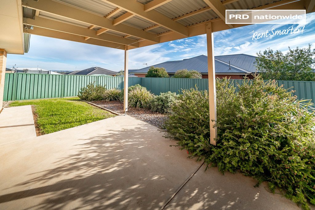 18 Hazelwood Drive FOREST HILL 10