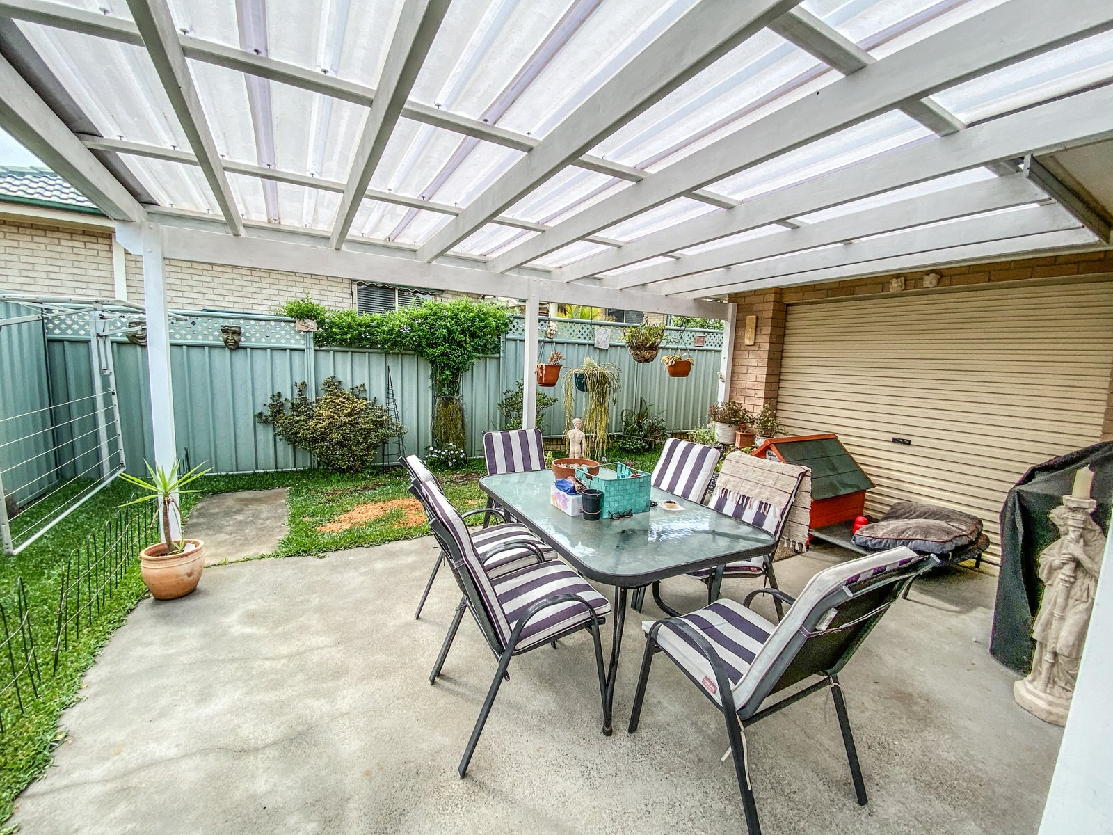 1/8 Helm Close SALAMANDER BAY 8