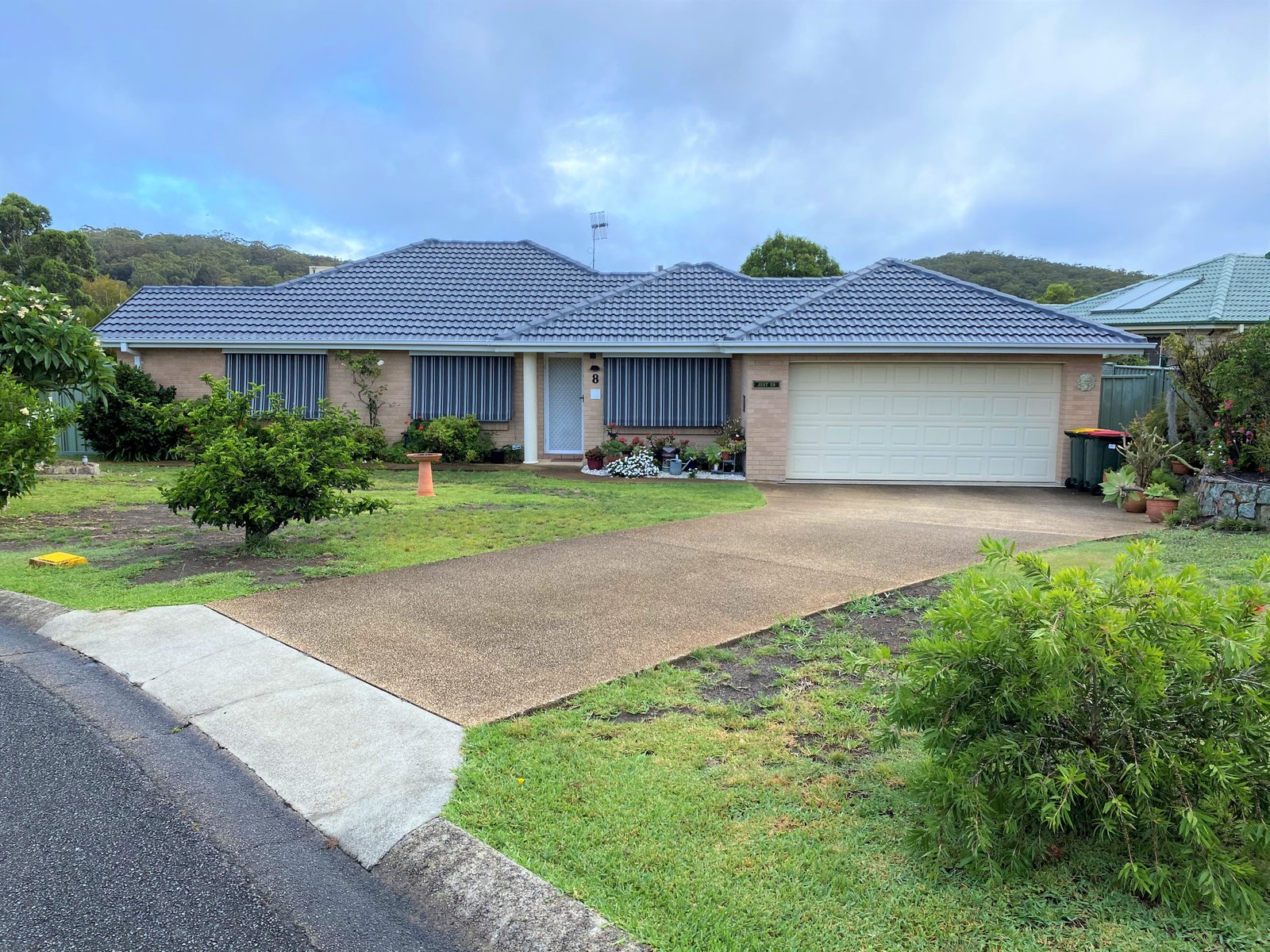 1/8 Helm Close SALAMANDER BAY 10