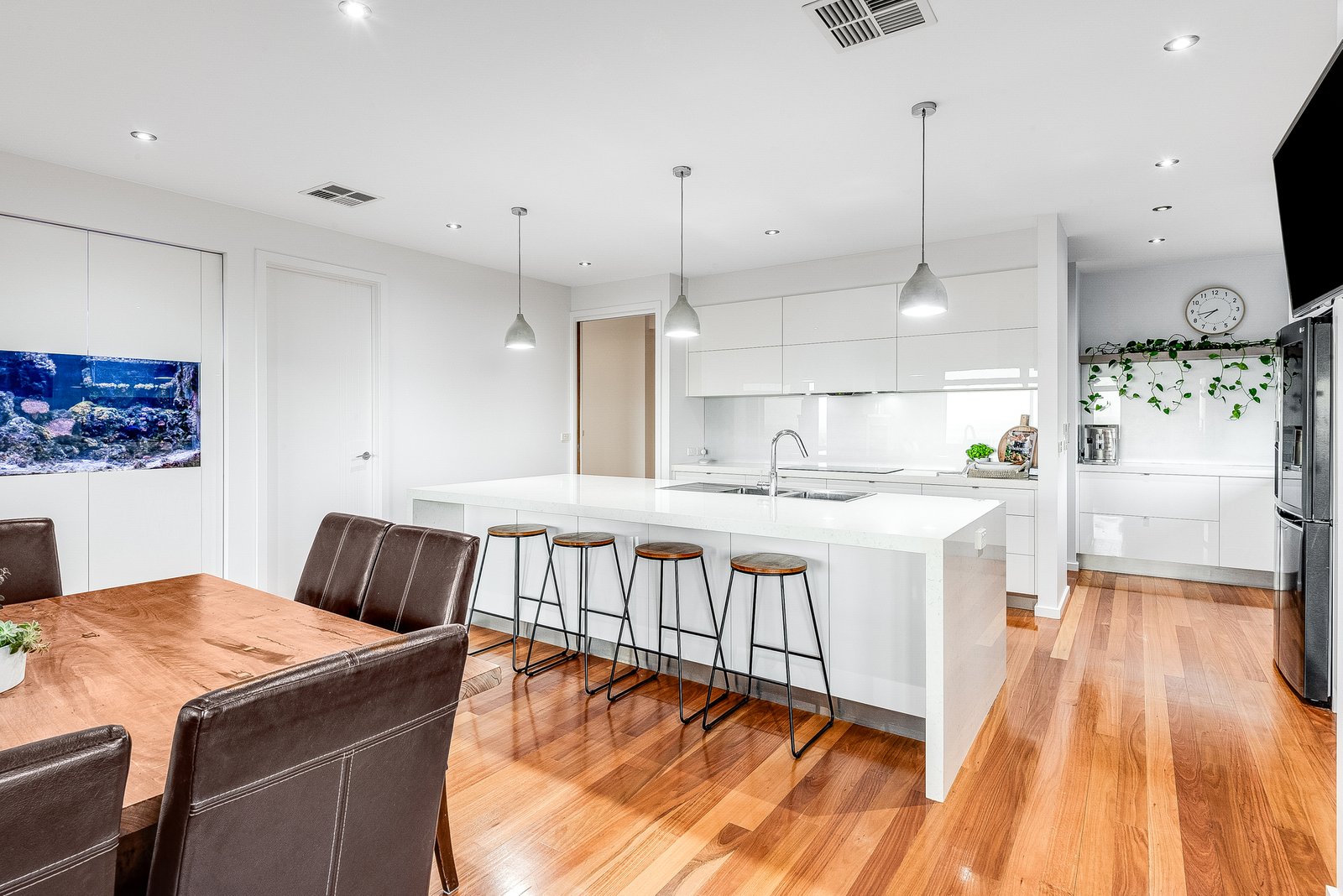 Gallery: 1/8 Henderson Drive