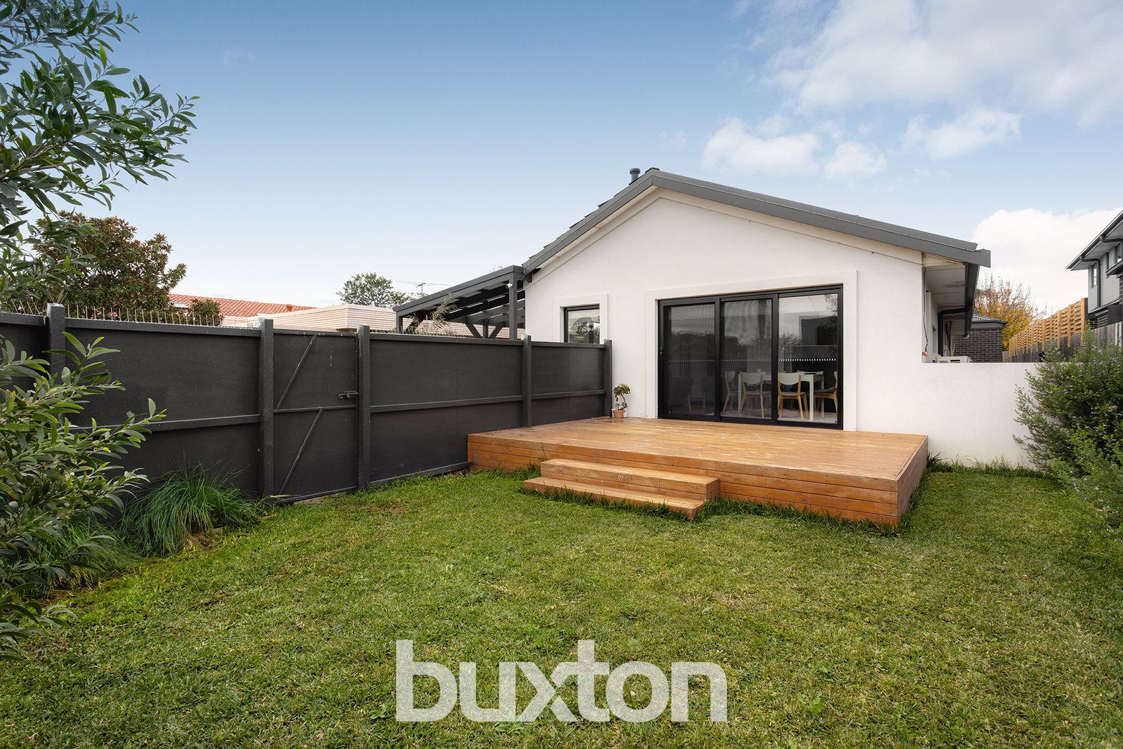 Gallery: 1/8 Henry Crescent