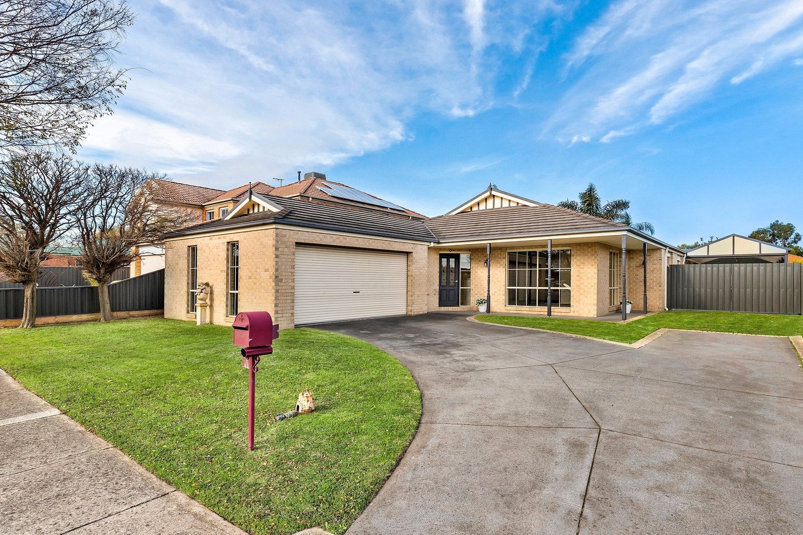 Photos: 18 Heritage Drive