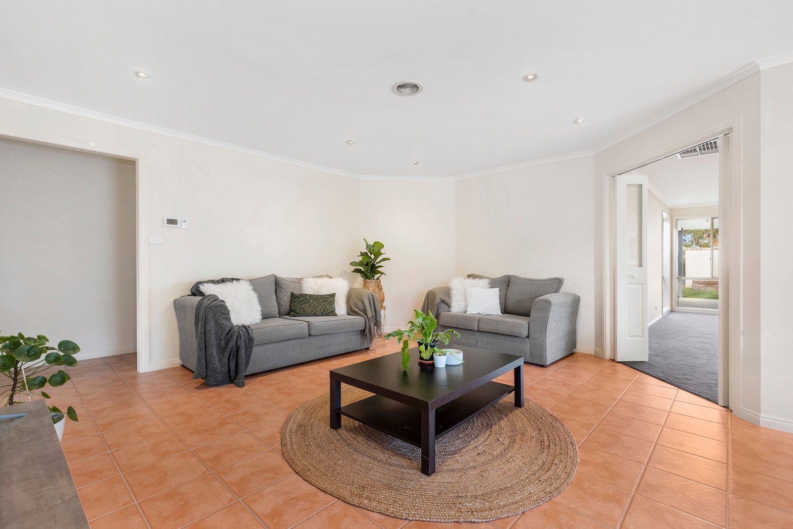 Gallery: 18 Heritage Drive