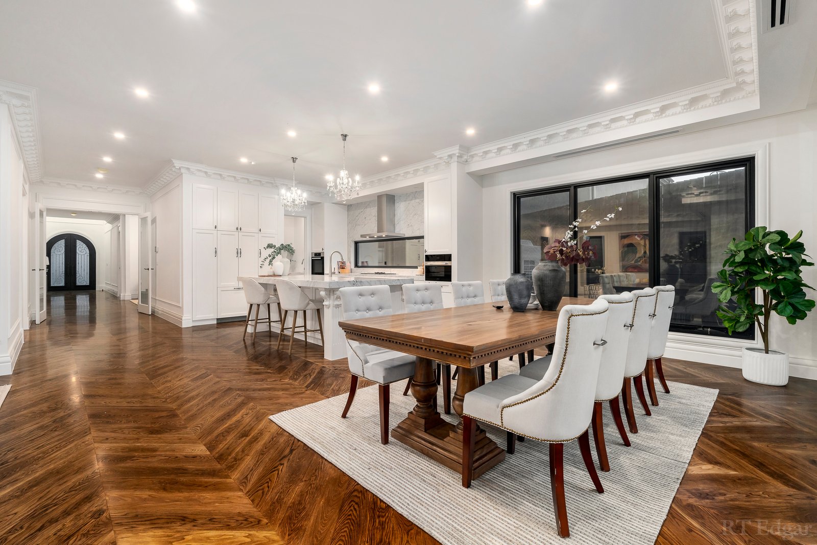 Real Estate and Property in 18 Hertford Crescent, Balwyn, VIC