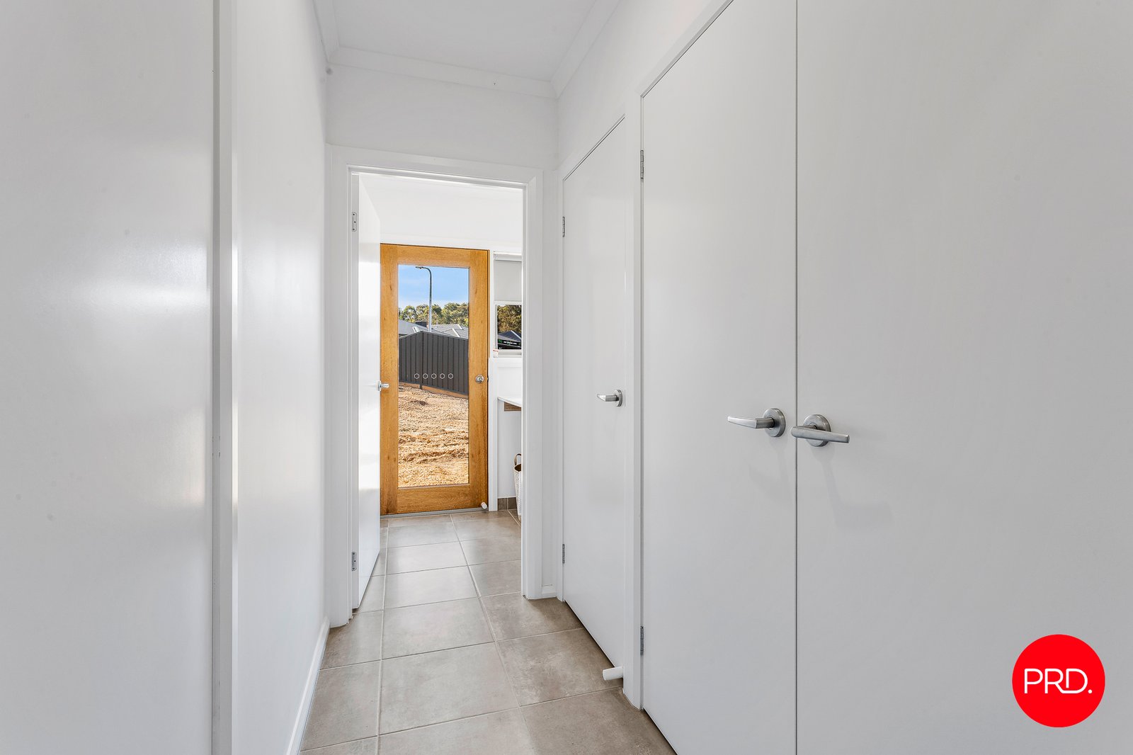 18 Hesse Avenue FLORA HILL 18