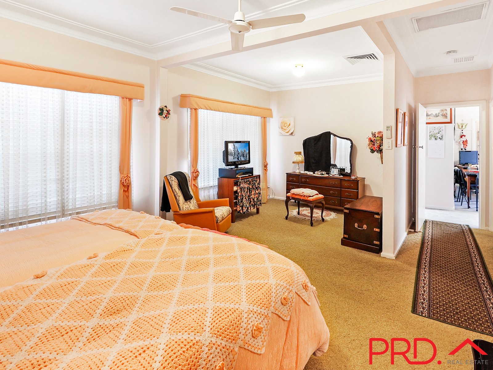 18 Heugh Street TAMWORTH 8