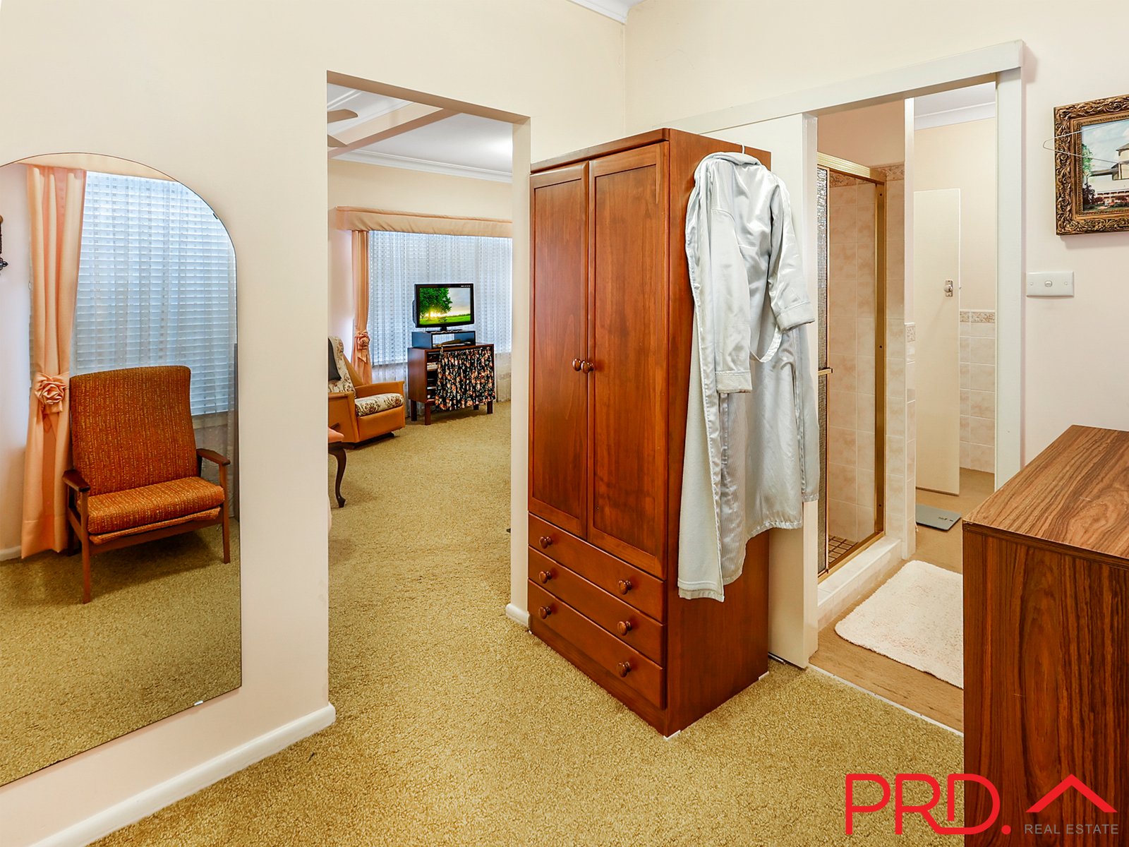 18 Heugh Street TAMWORTH 9