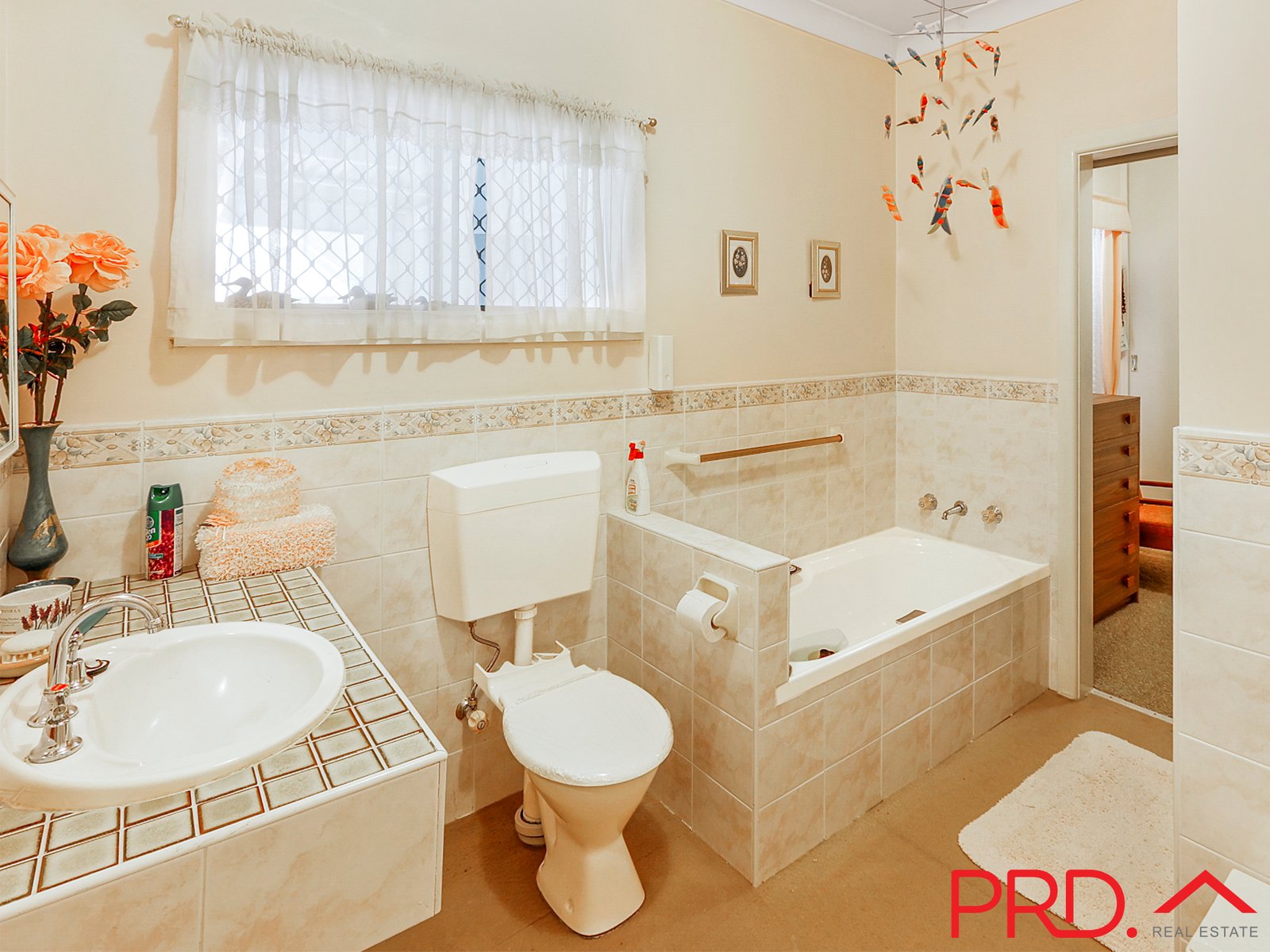 18 Heugh Street TAMWORTH 10