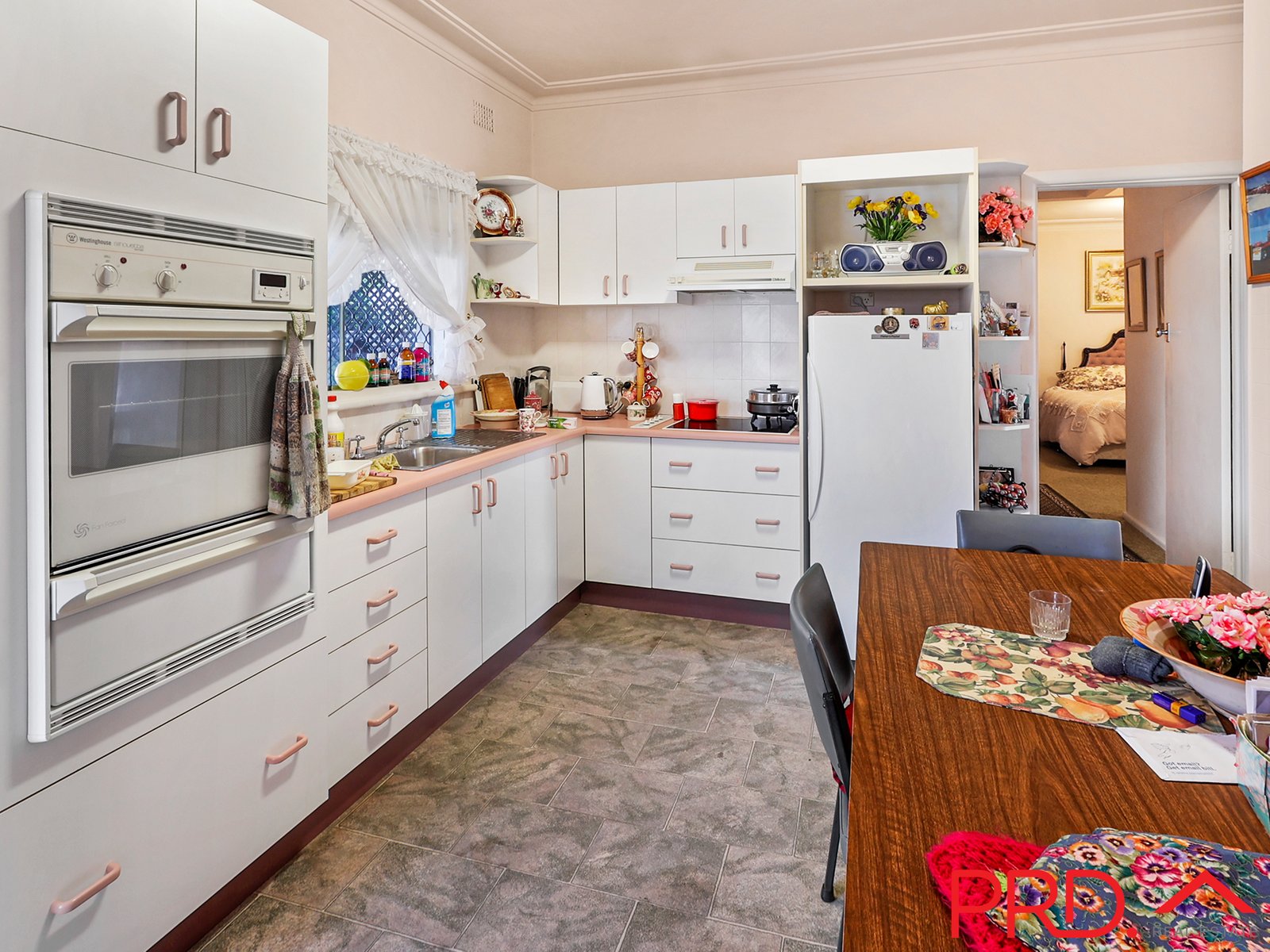 18 Heugh Street TAMWORTH 12