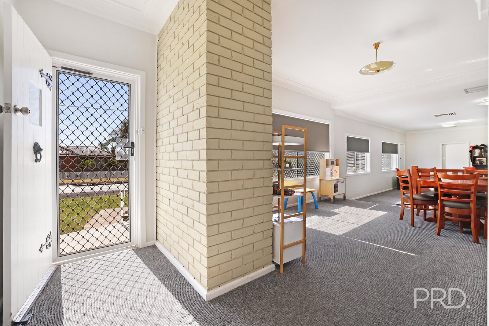 18 Heugh Street TAMWORTH 3