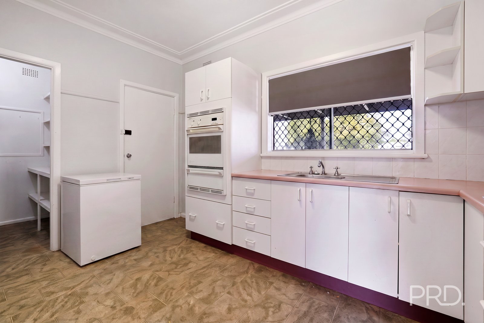 18 Heugh Street TAMWORTH 8