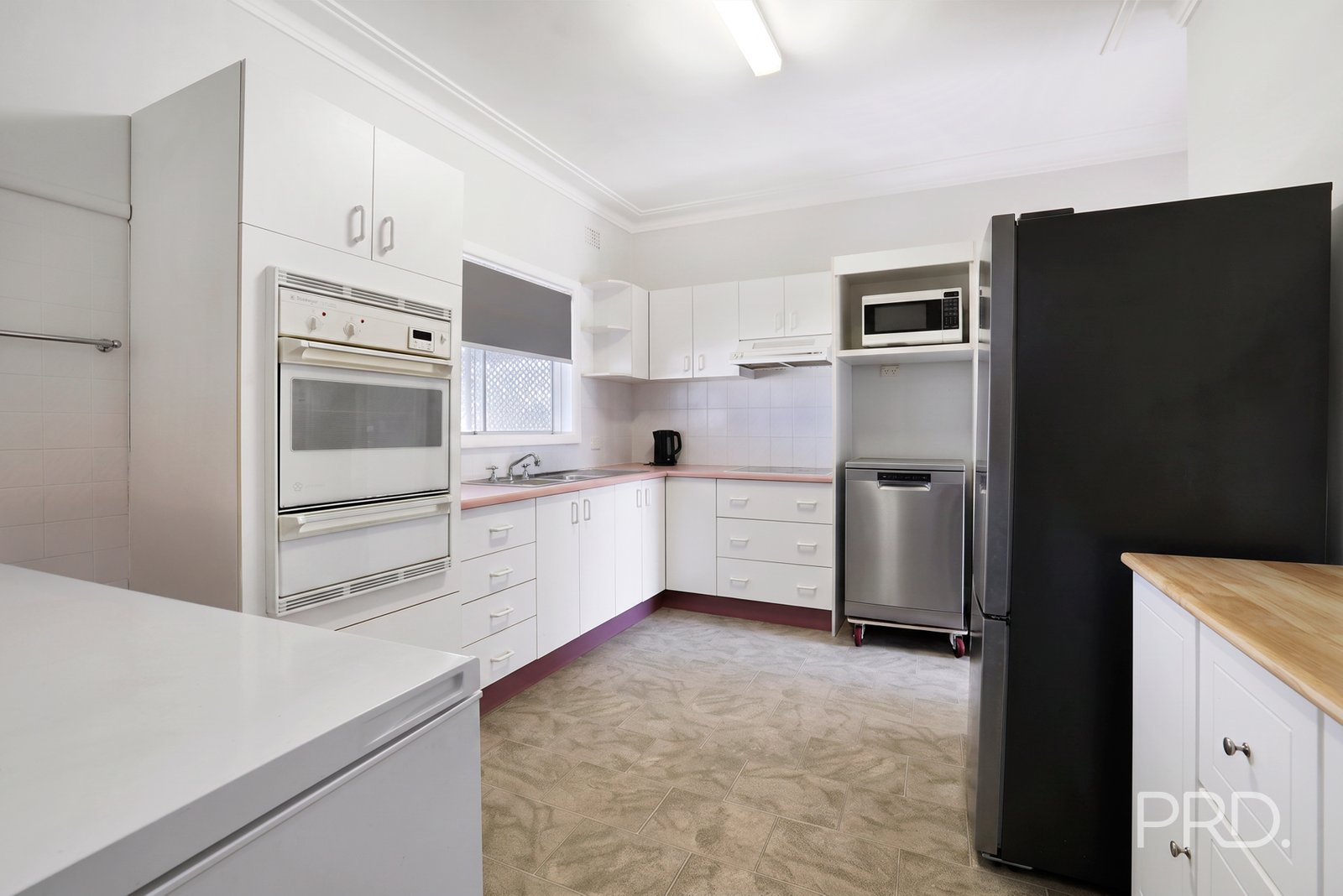 18 Heugh Street TAMWORTH 9