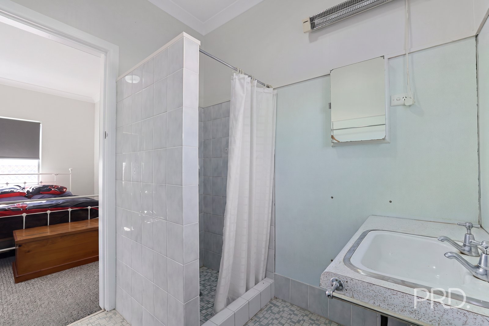 18 Heugh Street TAMWORTH 11