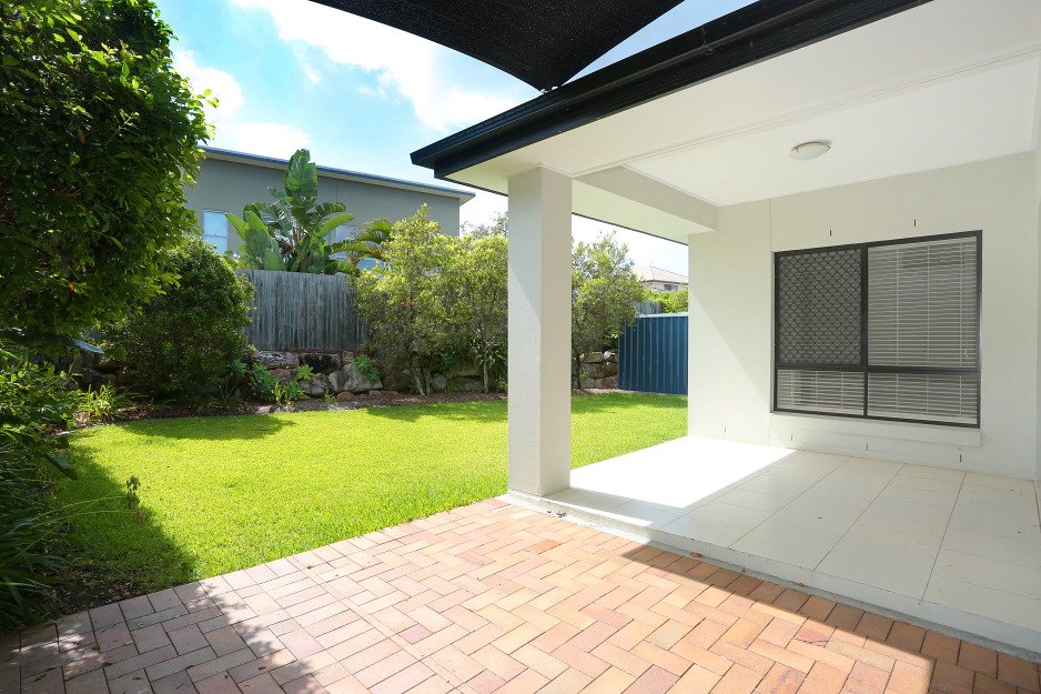 18 Highcrest Circuit MOLENDINAR 20