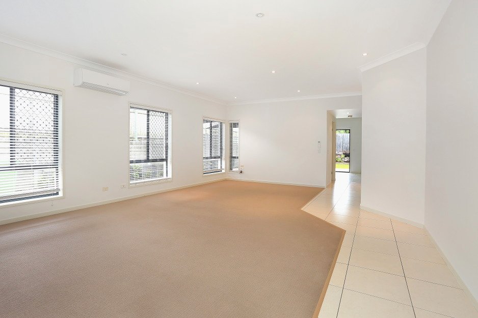 18 Highcrest Circuit MOLENDINAR 3