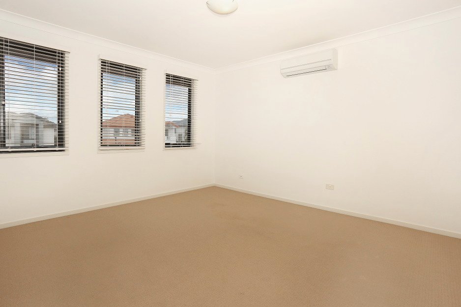 18 Highcrest Circuit MOLENDINAR 13