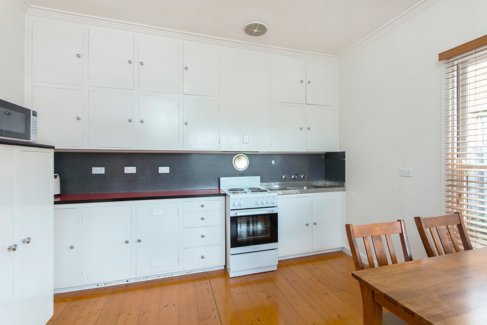 Gallery: 18 Hilltop Street