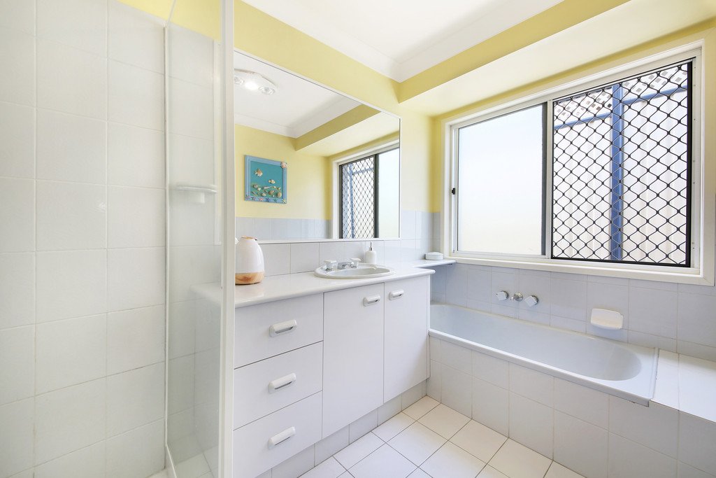 18 Hindmarsh Court ROBINA 8