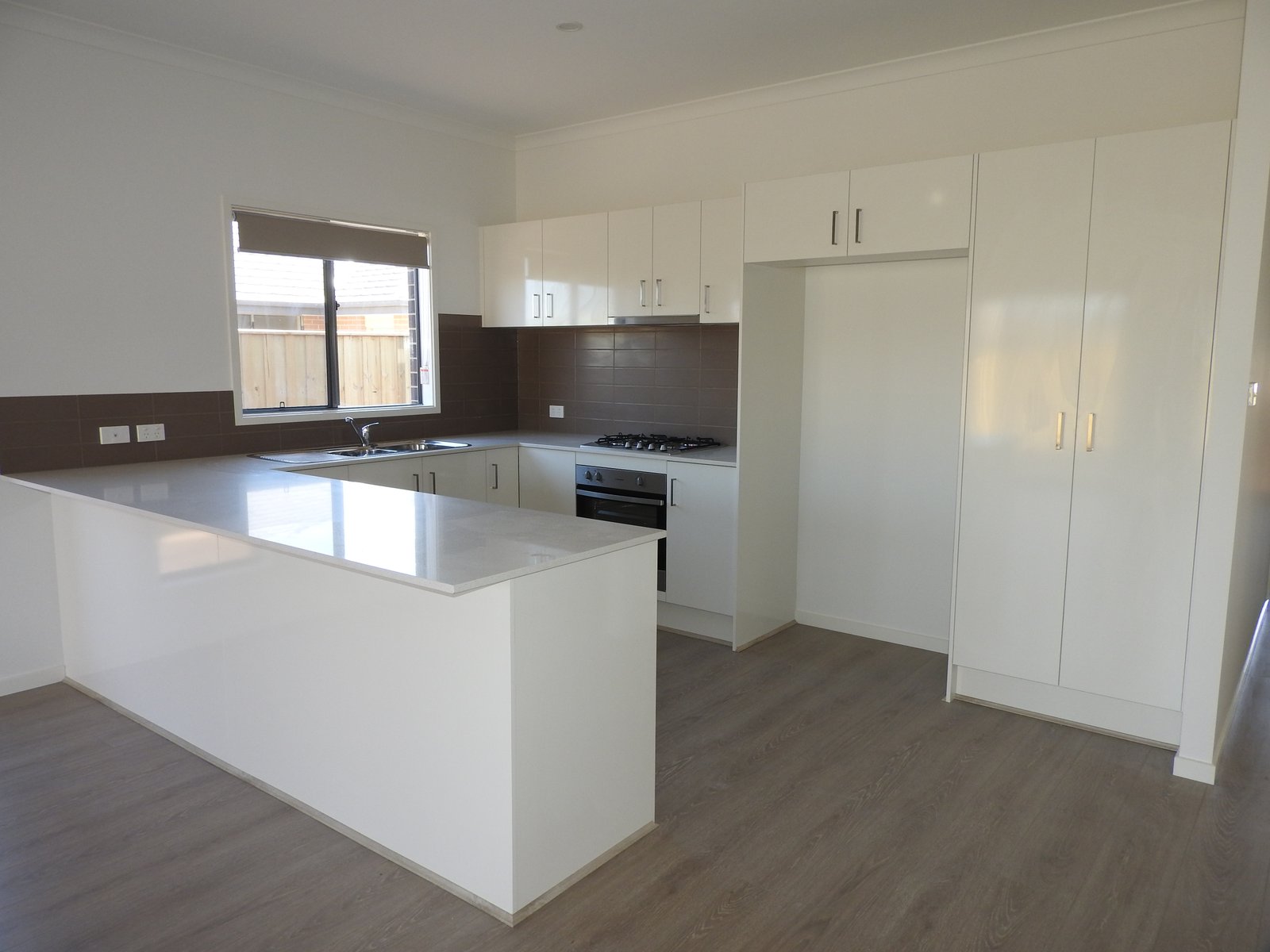 18 Holland Circuit Gillieston Heights 2