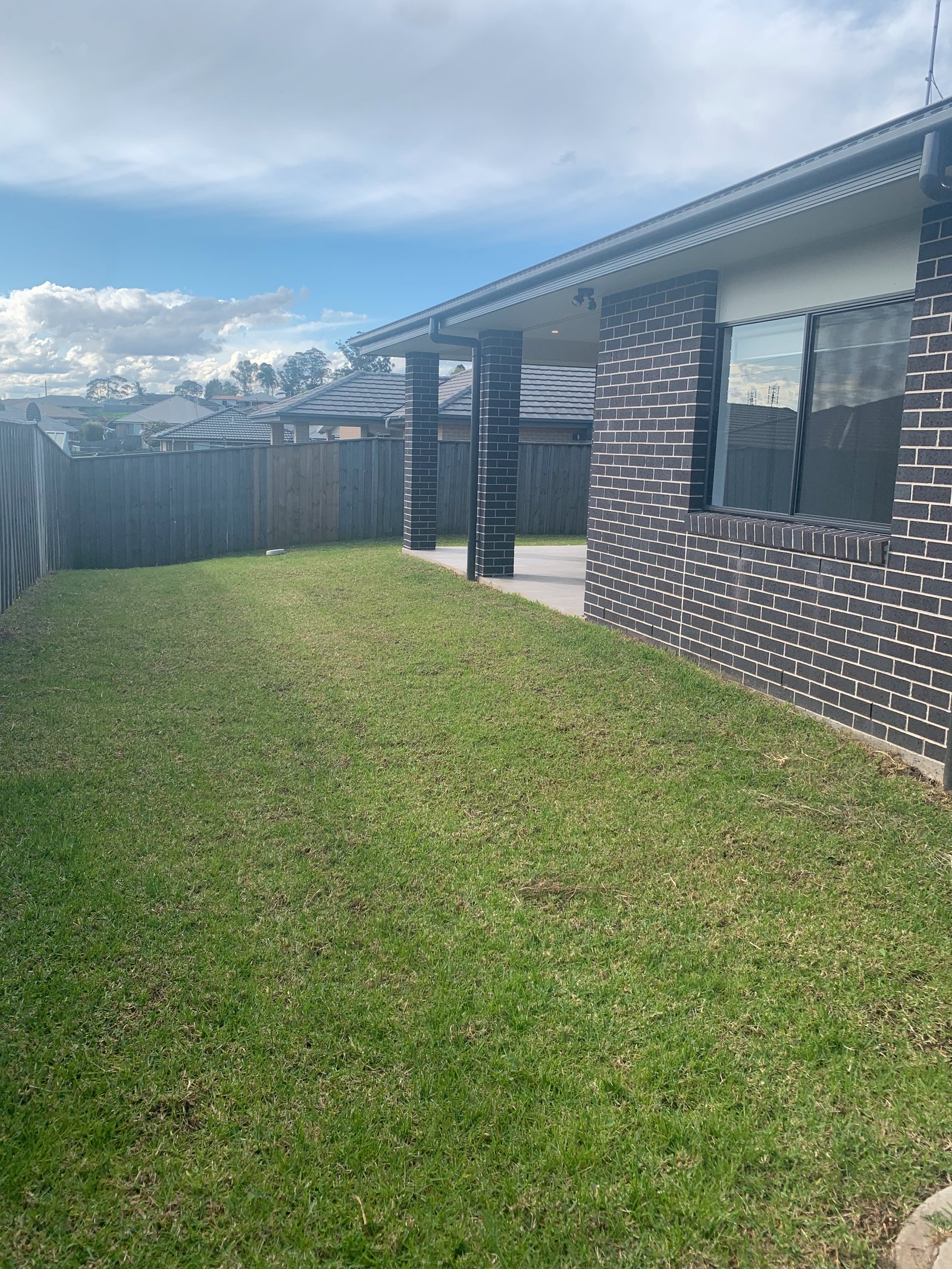 18 Holland Circuit Gillieston Heights 9