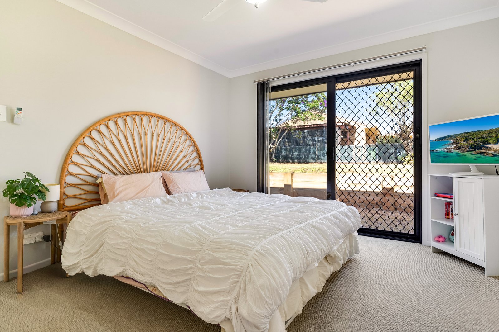 18 Homestead Avenue GOONELLABAH 10