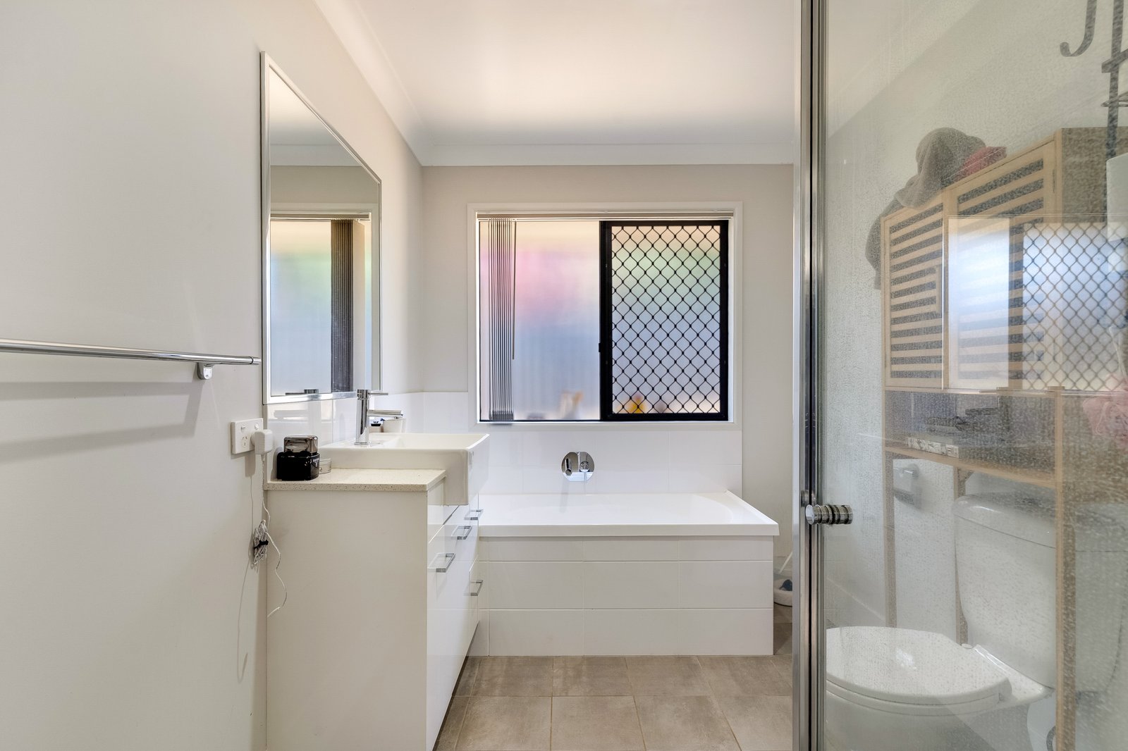 18 Homestead Avenue GOONELLABAH 12