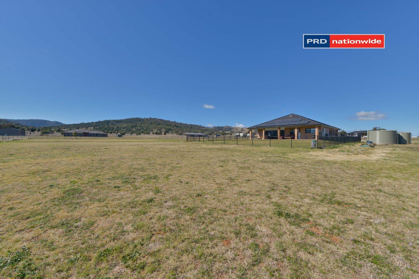 18 Horseshoe Place TAMWORTH 1