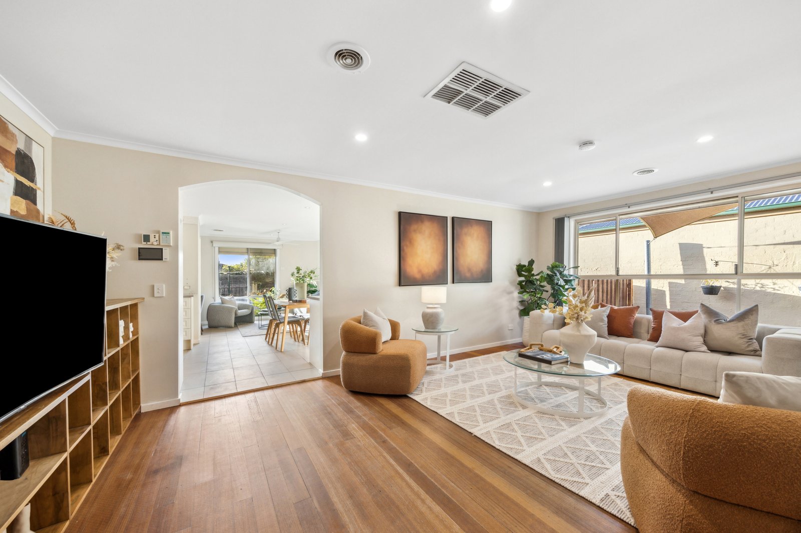 Gallery: 18 Howard Road