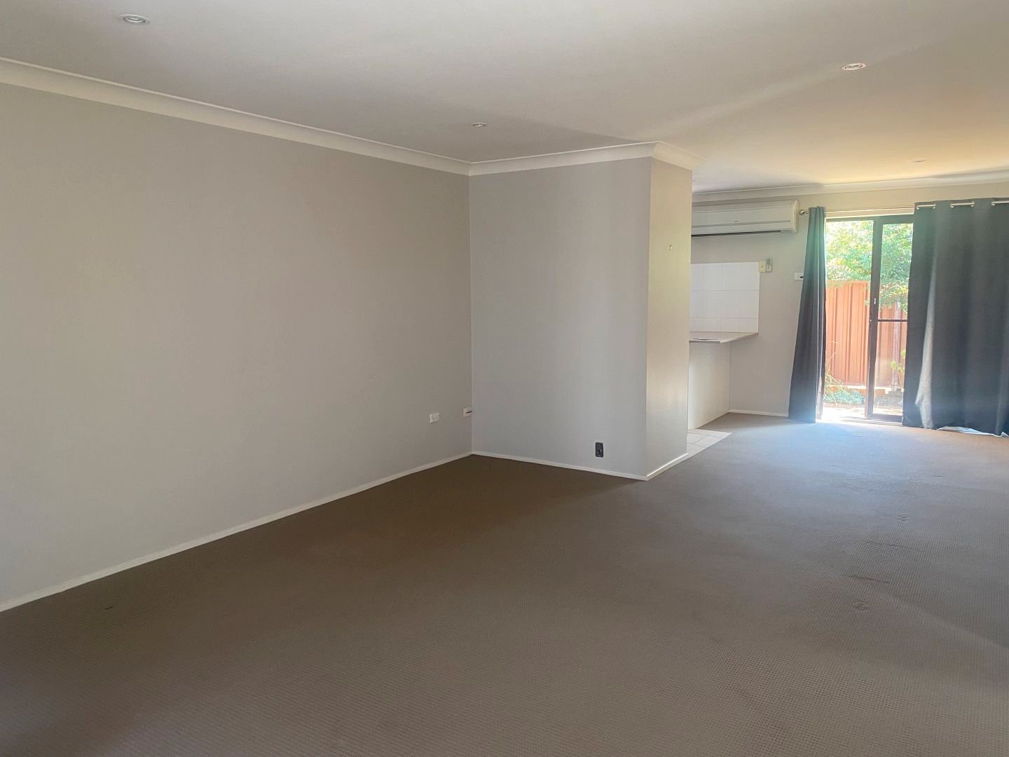 1/8 Hunt Street TAMWORTH 3