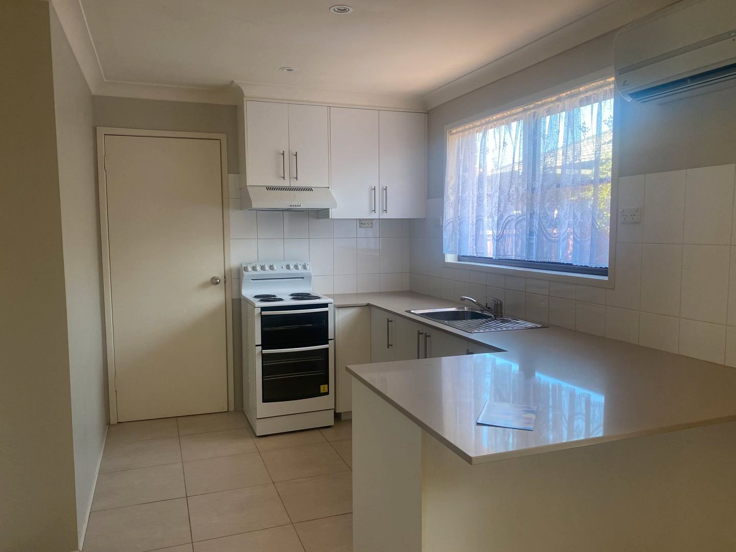 1/8 Hunt Street TAMWORTH 7