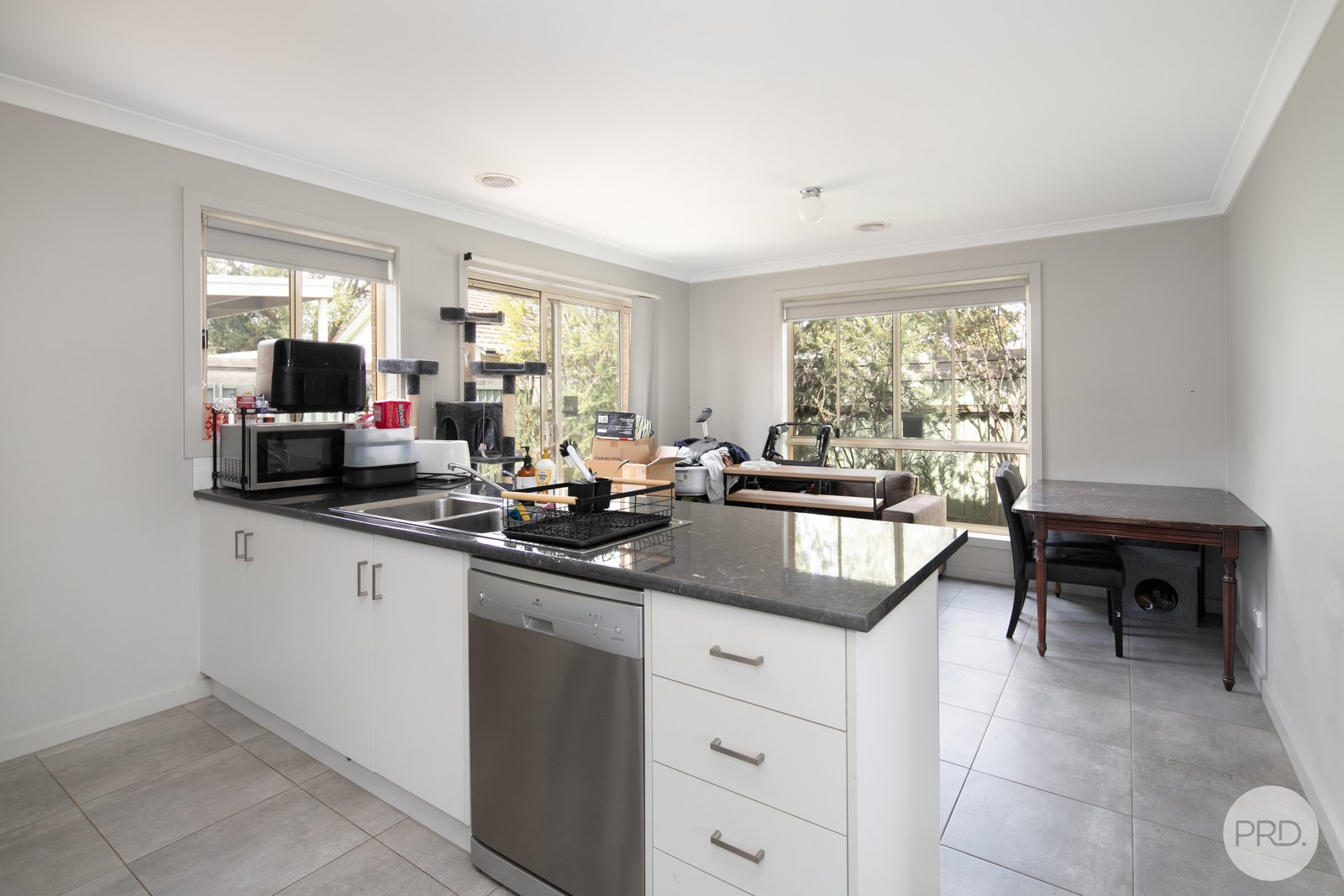 18 Hyacinth Grove WENDOUREE 3