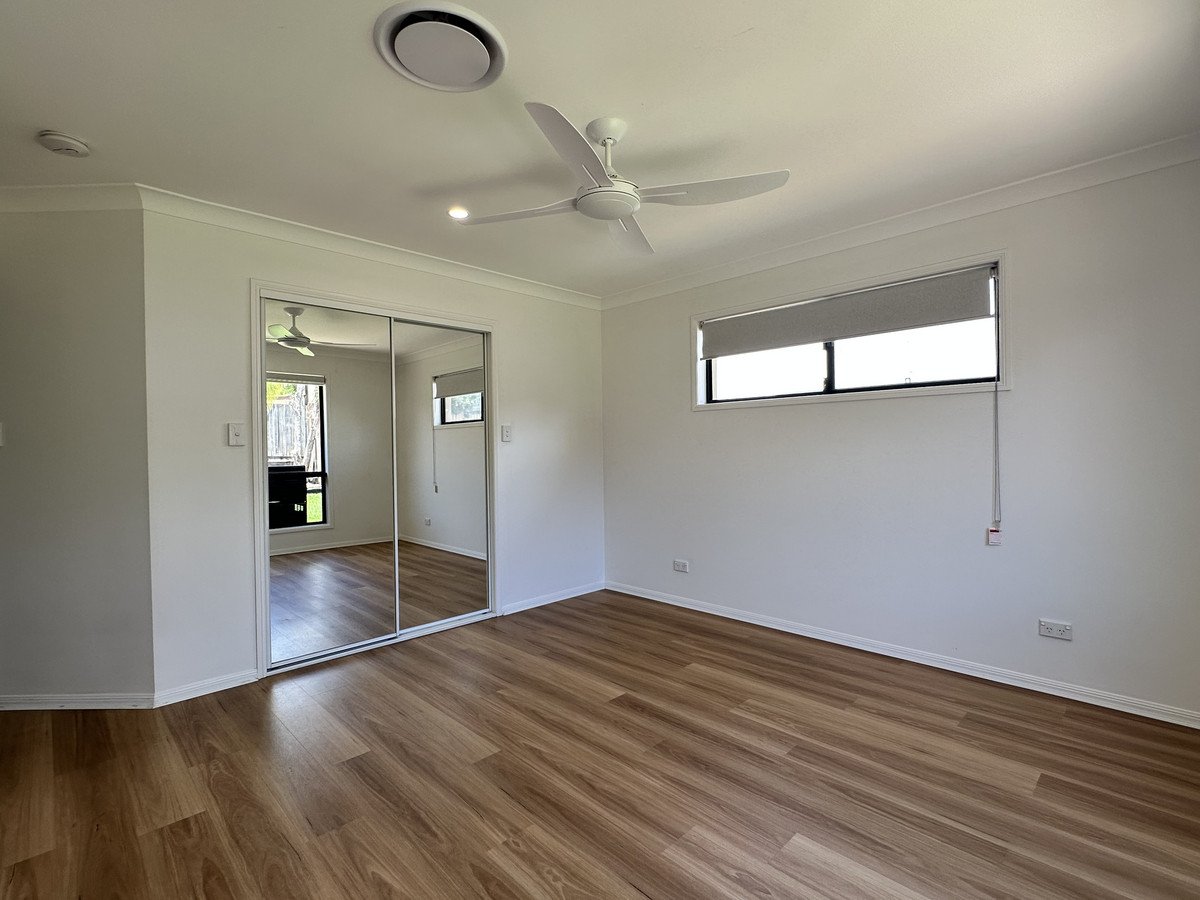 18 Islander Court Burleigh Waters 6