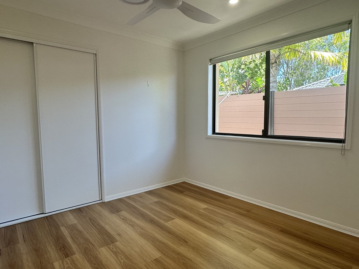 18 Islander Court Burleigh Waters 9