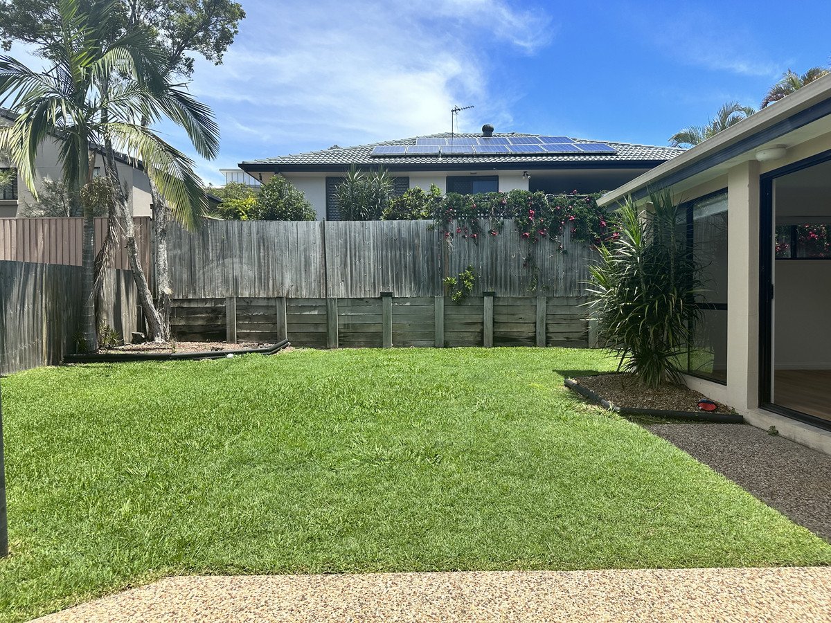 18 Islander Court Burleigh Waters 13