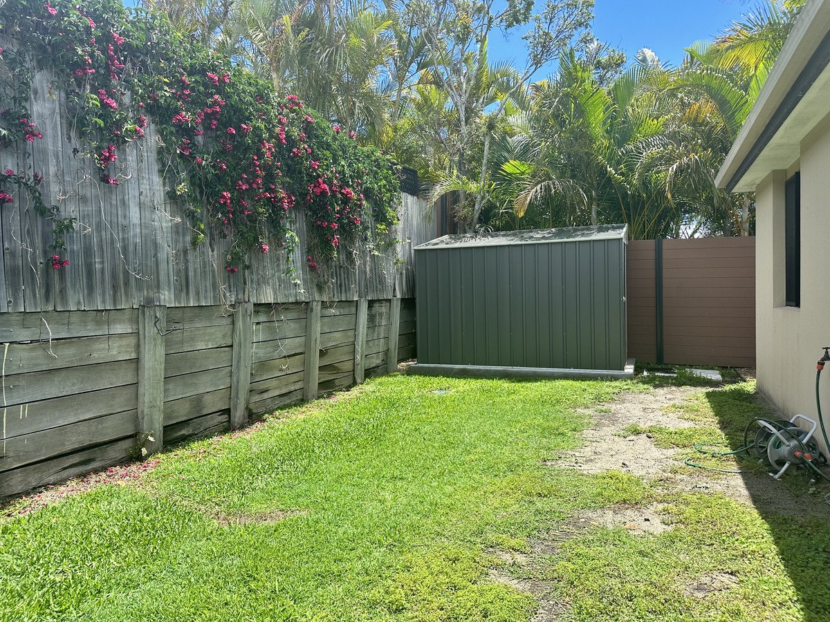 18 Islander Court Burleigh Waters 14