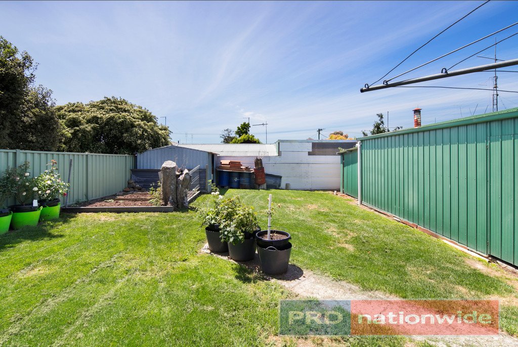 18 Ivanhoe Street WENDOUREE 5