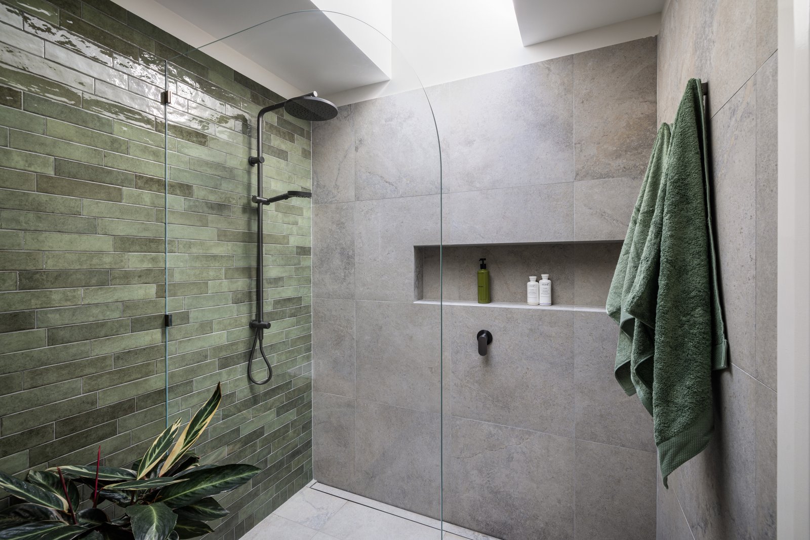 Real Estate and Property in 18 Jeffreys Street , Woodend, VIC