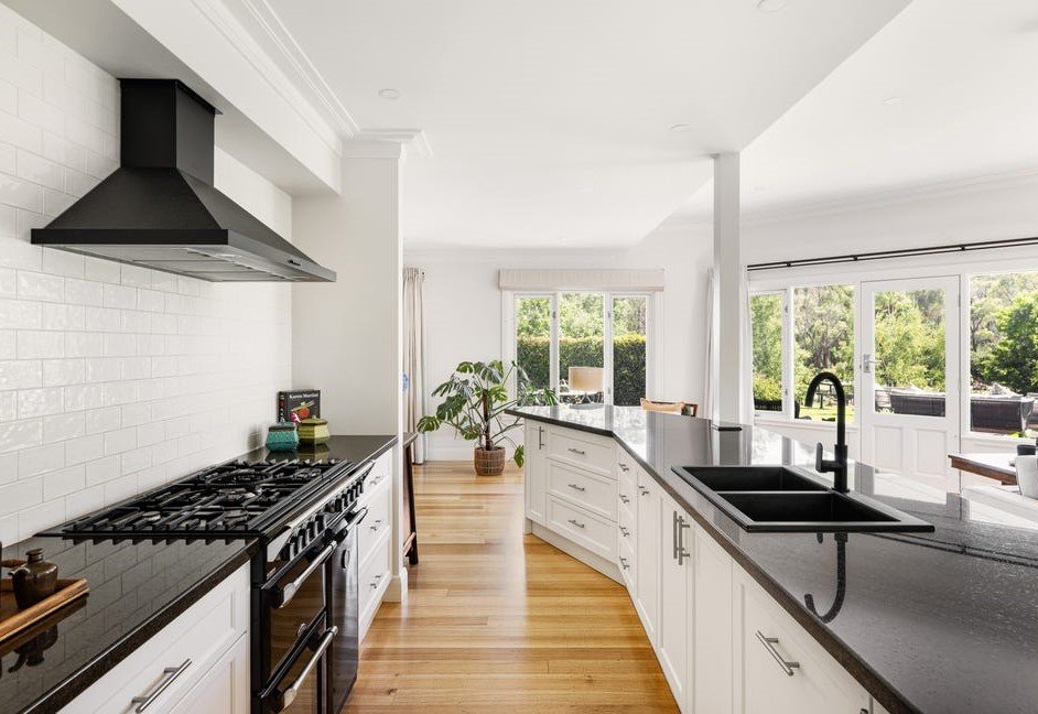 Real Estate and Property in 18 Jeffreys Street , Woodend, VIC