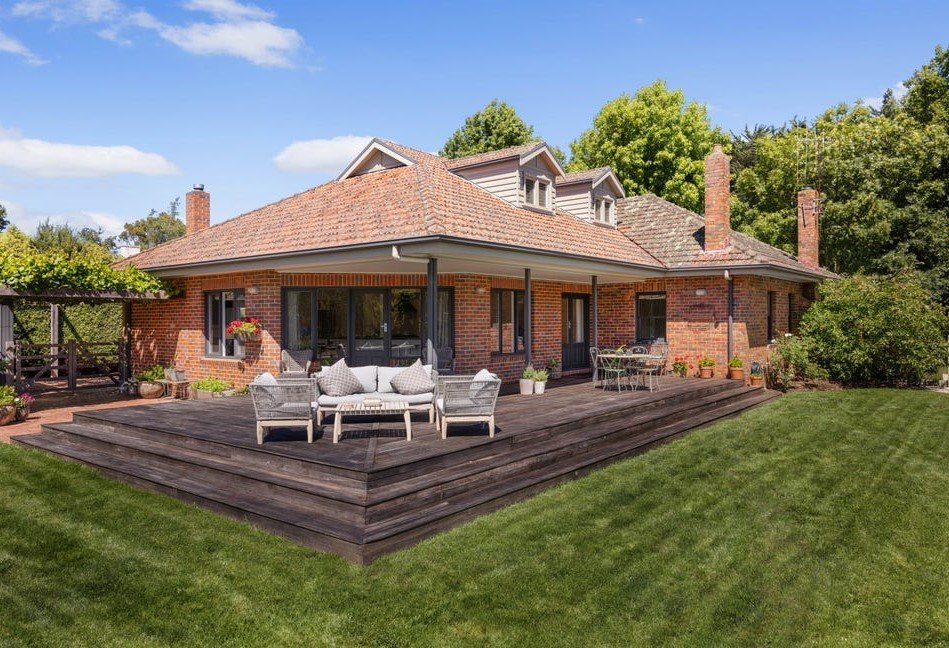 Real Estate and Property in 18 Jeffreys Street , Woodend, VIC