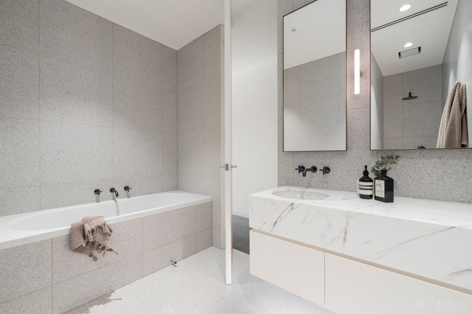 Real Estate and Property in 18 Jessamine Avenue, Prahran, VIC