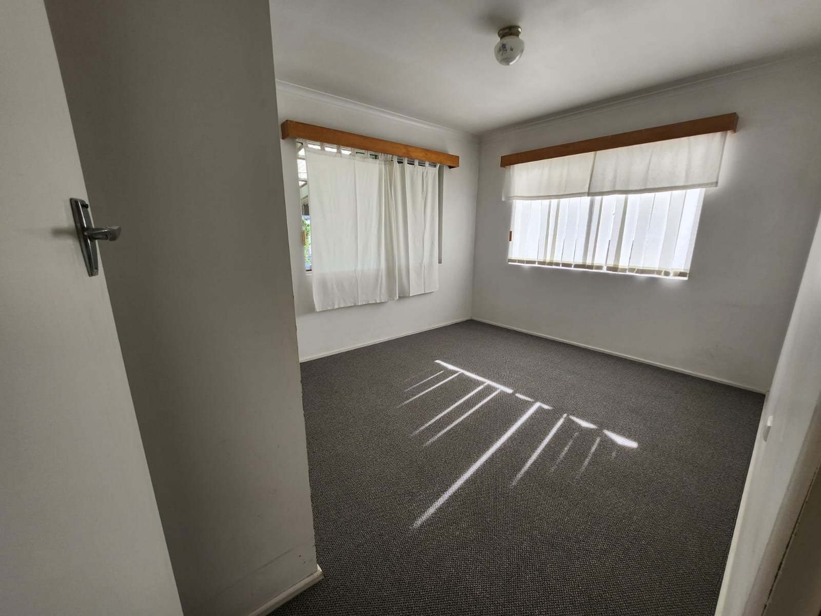 18 Jimmieson Avenue LABRADOR 7