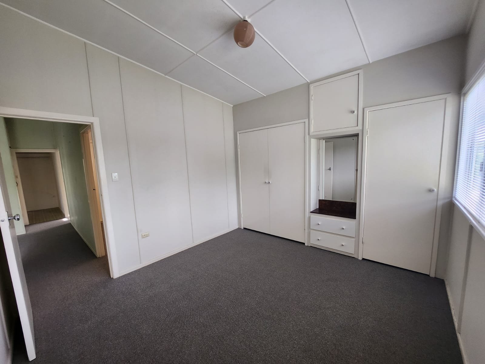 18 Jimmieson Avenue LABRADOR 11