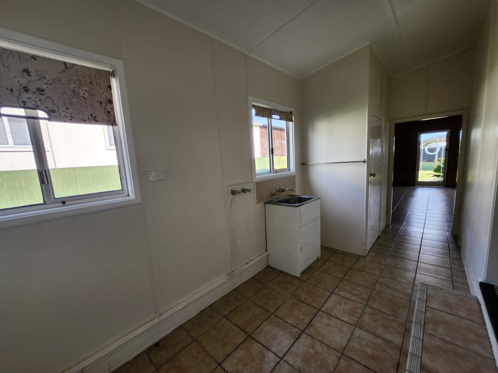 18 Jimmieson Avenue LABRADOR 12