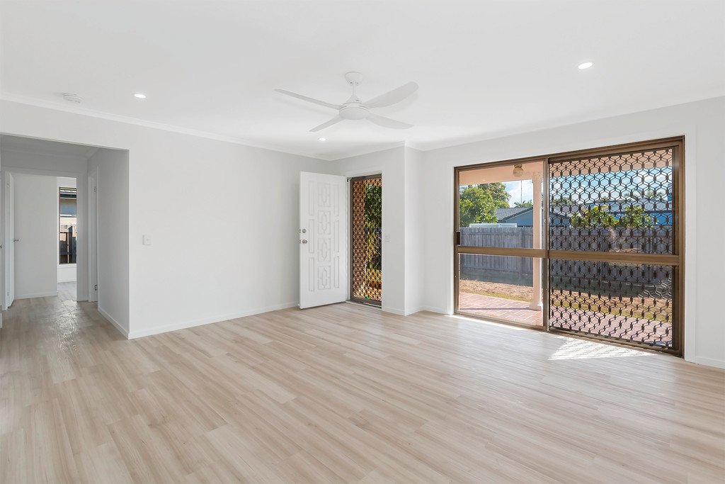 18 Joan St BURLEIGH WATERS 3