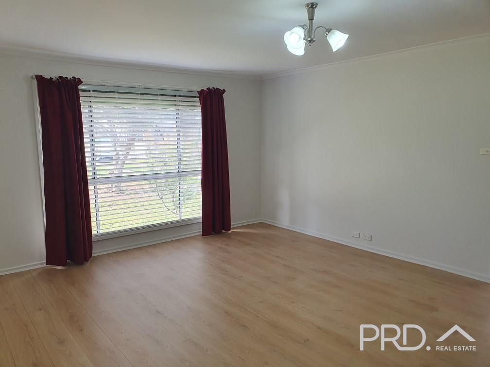 18 Johnson Street OUYEN 4