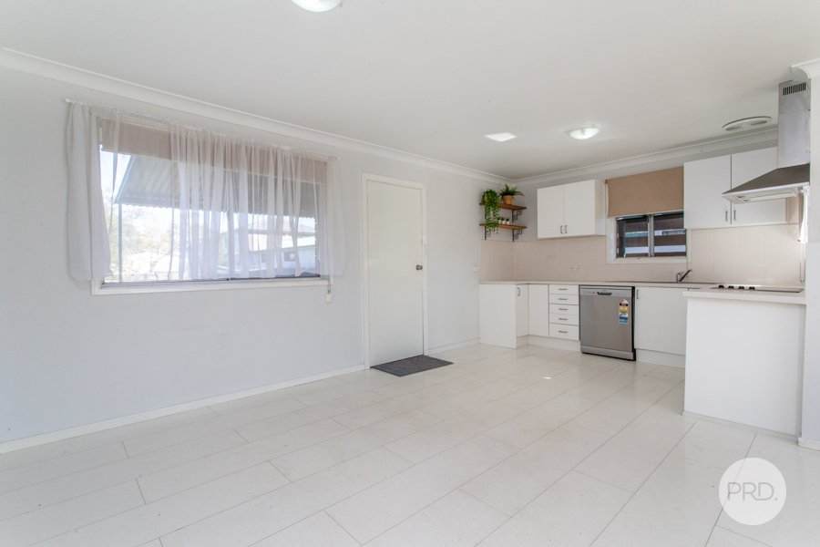 18 Joseph St  Kingswood 3