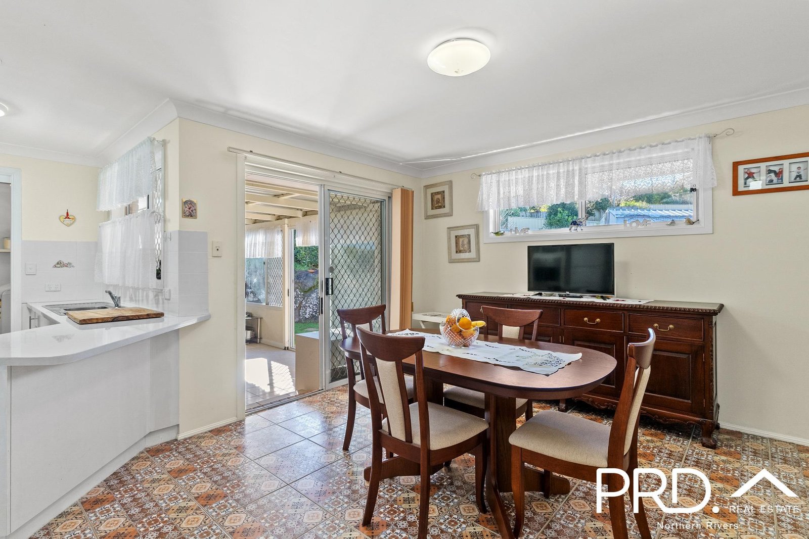 18 Joy Street GOONELLABAH 8