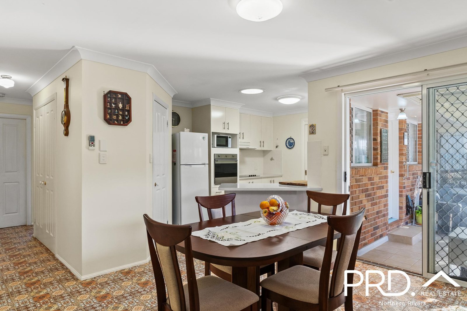 18 Joy Street GOONELLABAH 9