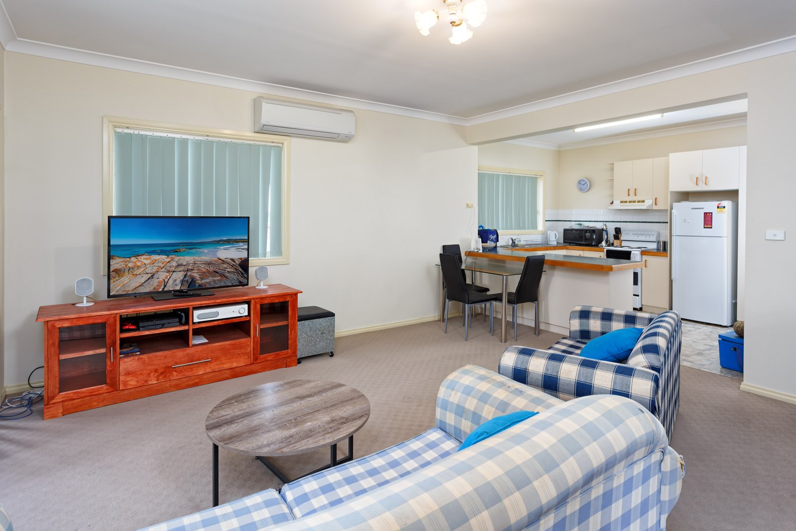 1/8 Keane Place WAGGA WAGGA 12